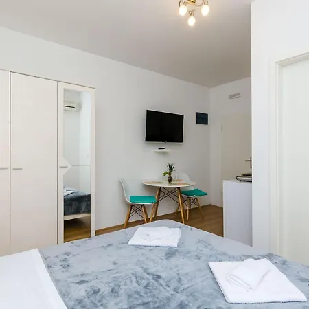 Saint Mary - Studio Apt 2 *